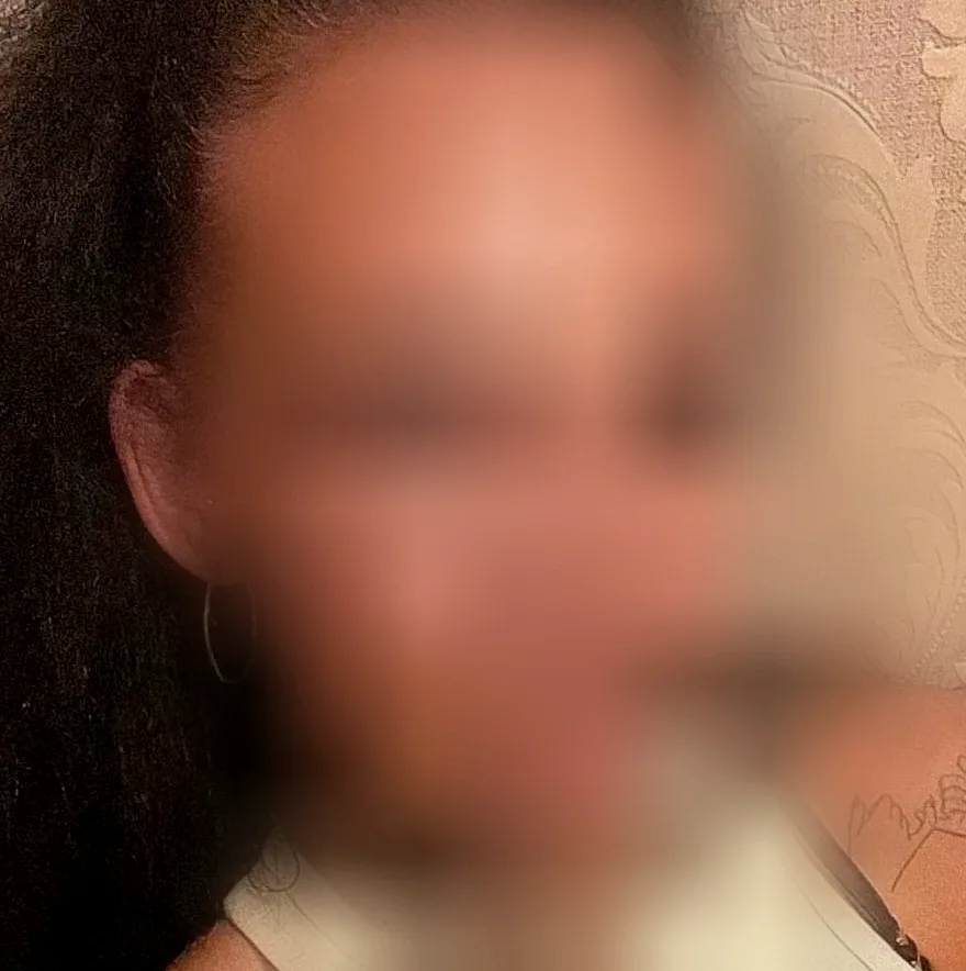 Amelia, 38
