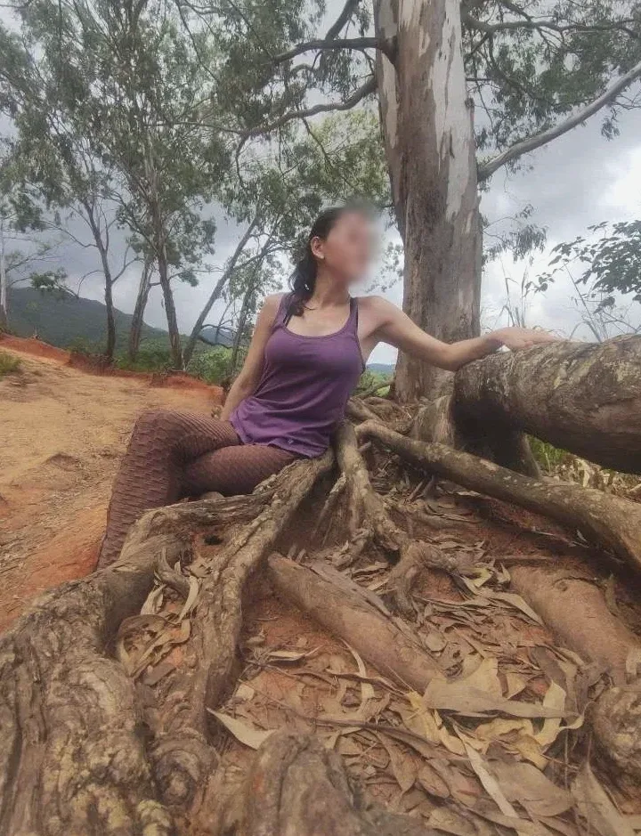 Courtney, 37