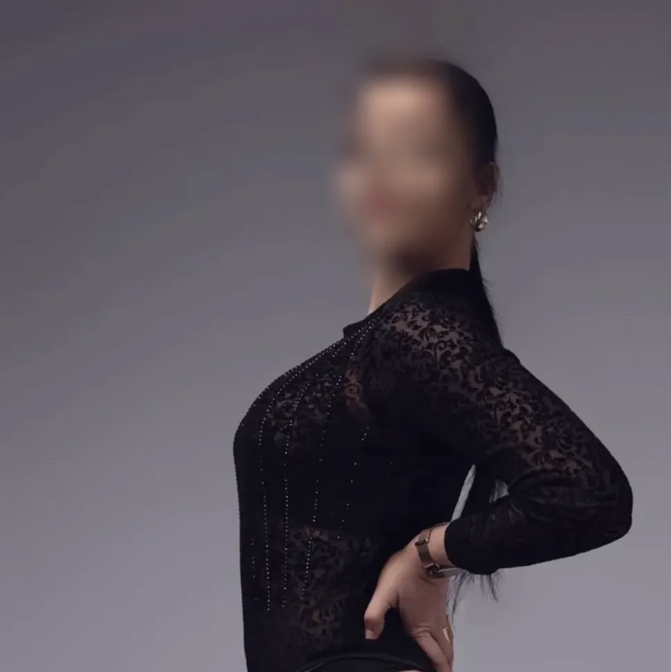 Leyla, 24