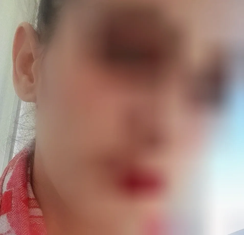 Megan, 37