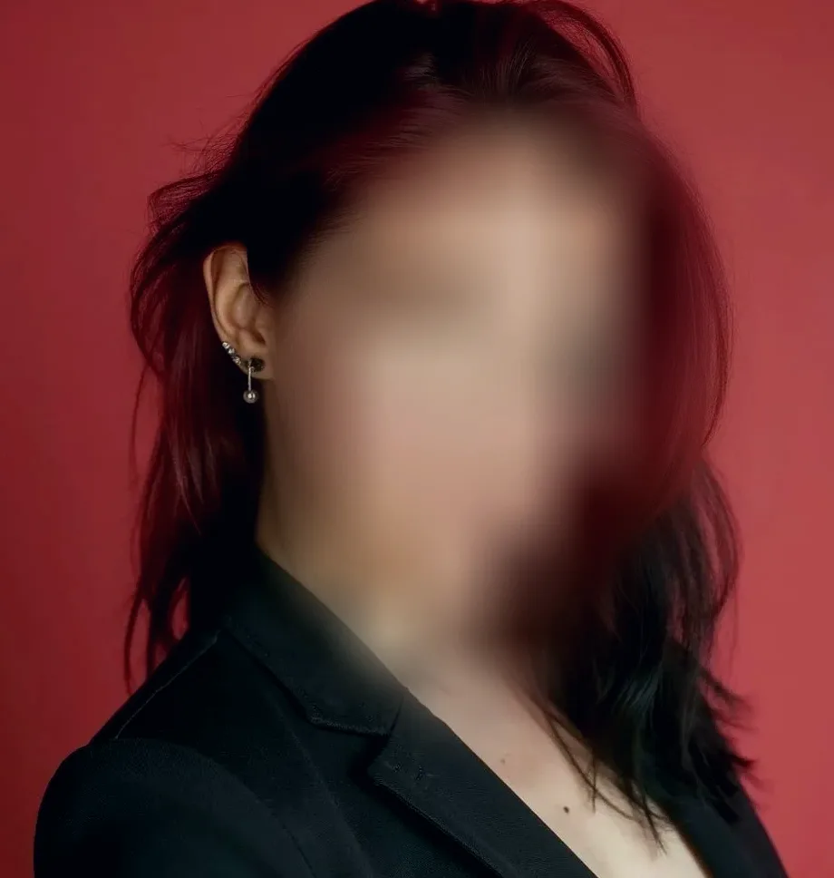 Molly, 35