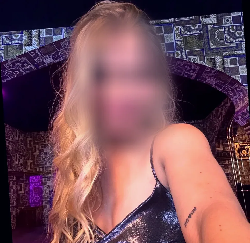 Ola, 24