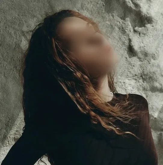 Rachel, 21
